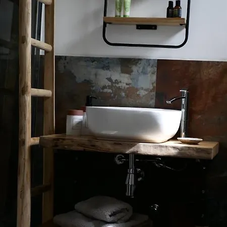 Palazzo Donna Chicchi Alojamento de Acomodação e Pequeno-almoço 4*